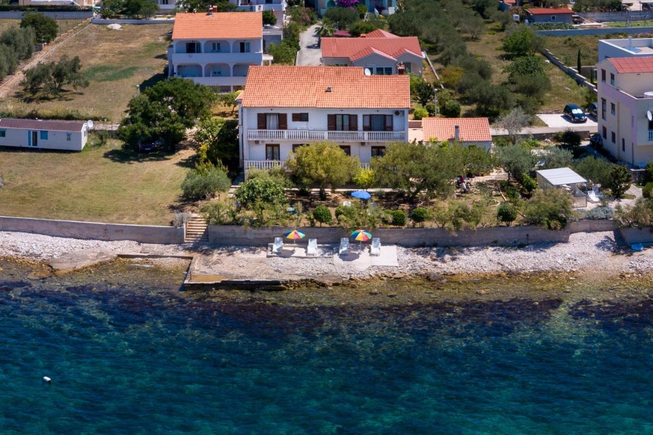Family Friendly Seaside Apartments Kozino, Zadar - 5756 Petrčane Kültér fotó
