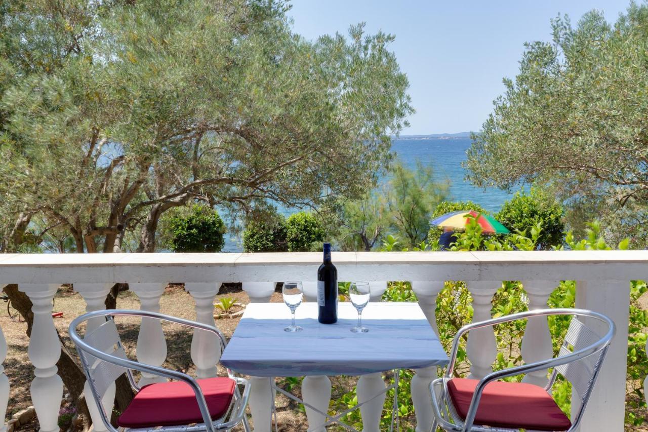 Family Friendly Seaside Apartments Kozino, Zadar - 5756 Petrčane Kültér fotó
